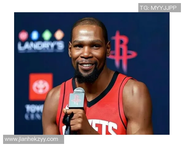 近期黑人篮球明星在NBA赛场上的精彩表现与社会影响力分析 近期黑人篮球明星在NBA赛场上的精彩表现与社会影响力分析